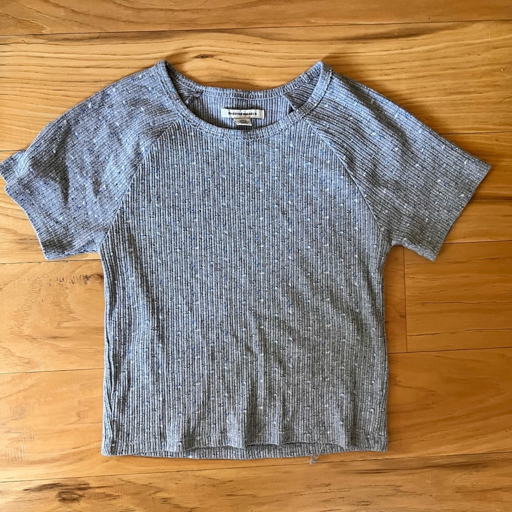 American Eagle set of 2 cropped shirts - Picture 2 of 9